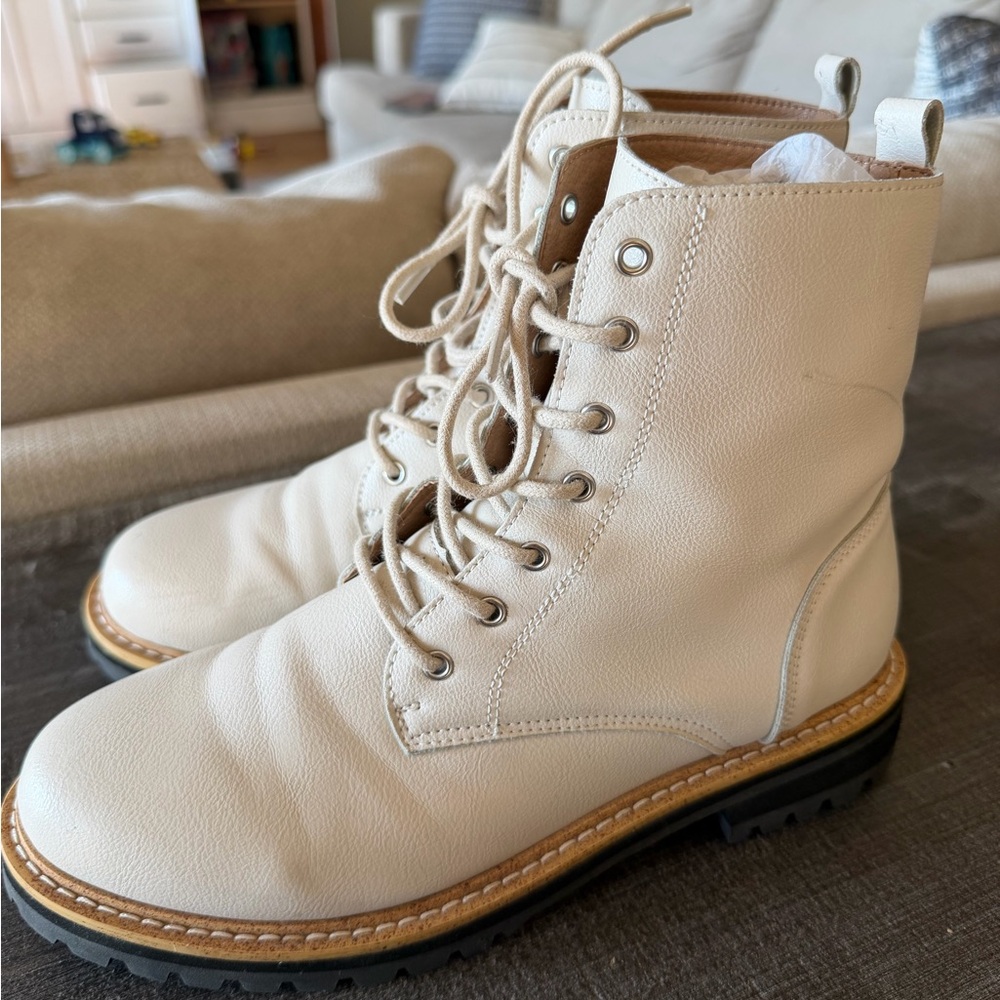 Cream Lace-Up Women's Combat Boots with Lug Sole
